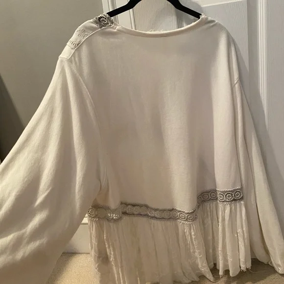 COPY - White blouse (sweater/sweater material) - Picture 2 of 5